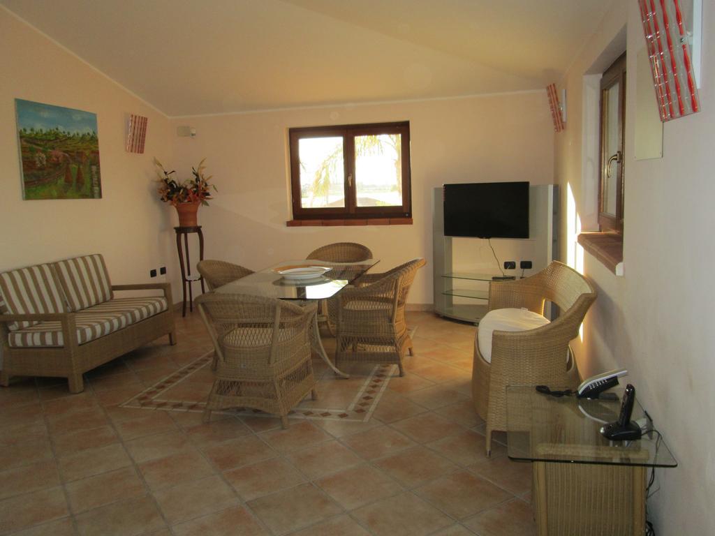 Appartement Complesso Turistico Ricettivo L'Oasi Del Golfo Di Salerno à Battipaglia Extérieur photo