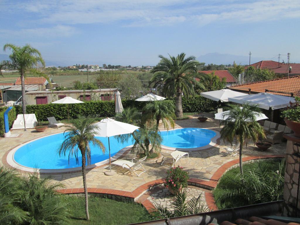 Appartement Complesso Turistico Ricettivo L'Oasi Del Golfo Di Salerno à Battipaglia Extérieur photo
