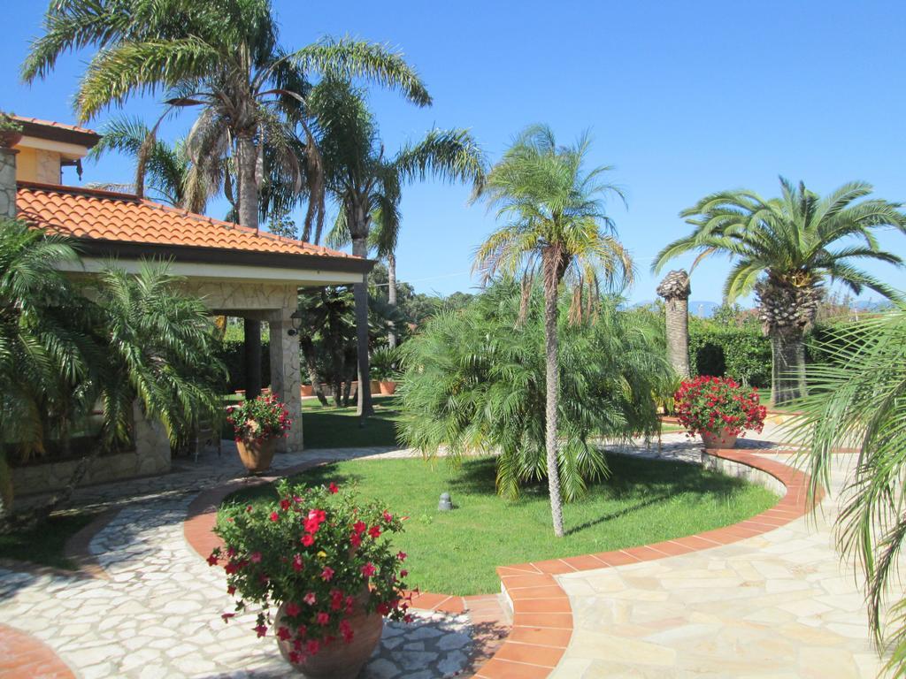 Appartement Complesso Turistico Ricettivo L'Oasi Del Golfo Di Salerno à Battipaglia Extérieur photo