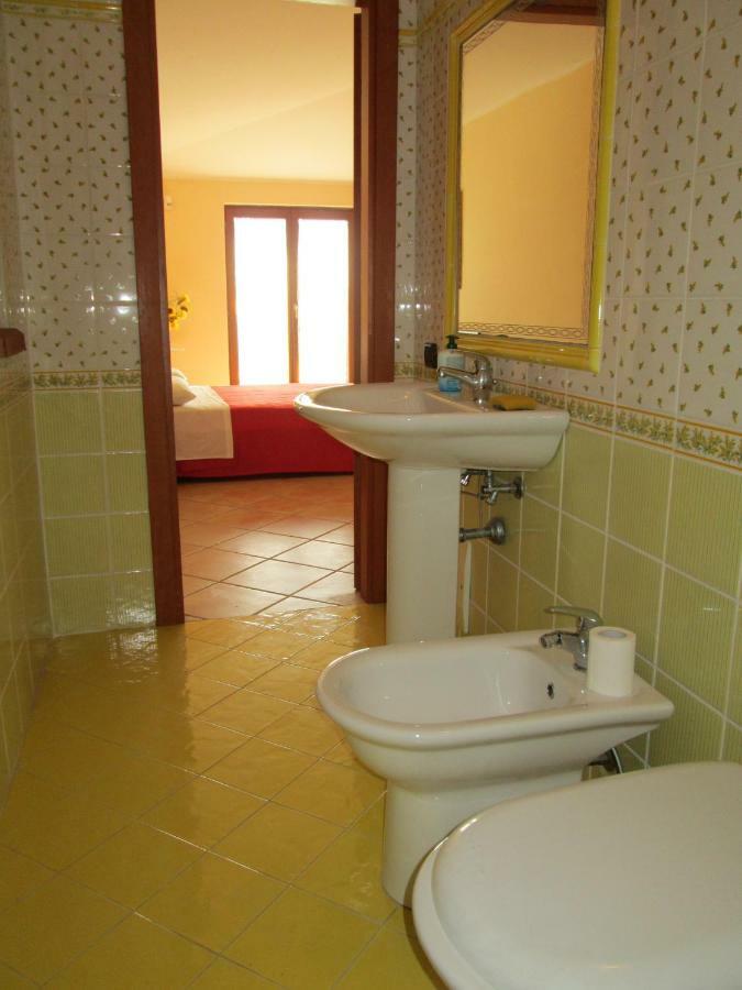 Appartement Complesso Turistico Ricettivo L'Oasi Del Golfo Di Salerno à Battipaglia Chambre photo